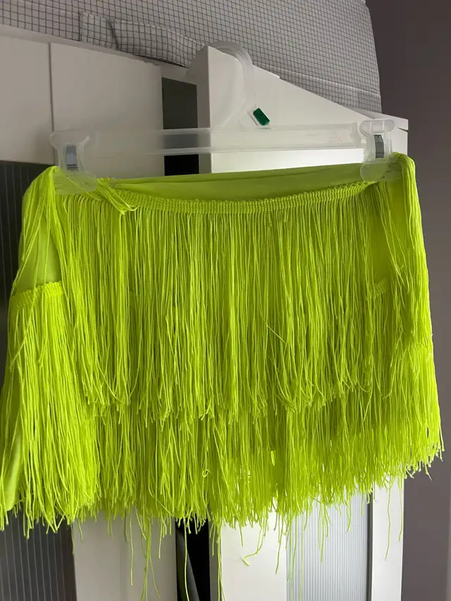 Neon Fringe Dance Skirt in Costumes in City of Toronto - Image 3