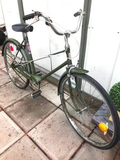 Joli Vélo de ville /hybride CCM vintage pour femme, View more