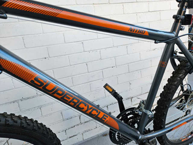 Supercycle Nitro. Mountain Bike, 26 in.  in Mountain in City of Toronto - Image 3