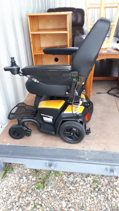 Go Chair Med by Pride Mobility portable power wheelchair. It less than a year old, in excellent cond...