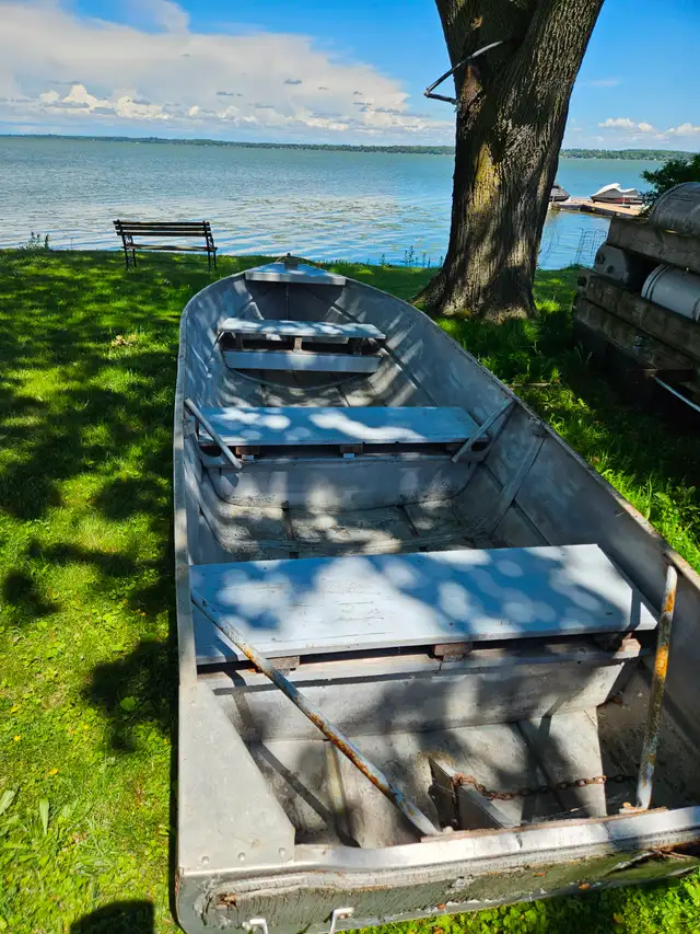 14' aluminum fishing boat in Powerboats & Motorboats in Kawartha Lakes - Image 5