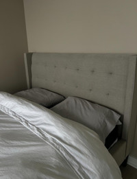 Structube Queen bed + mattress 