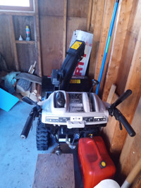 Gas MTD GOLD snowblower.  NEW.  Never used.