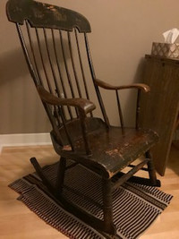 chaise berçante antique