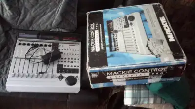 Daw controller MACKIE MCU 8 professional universal, View more