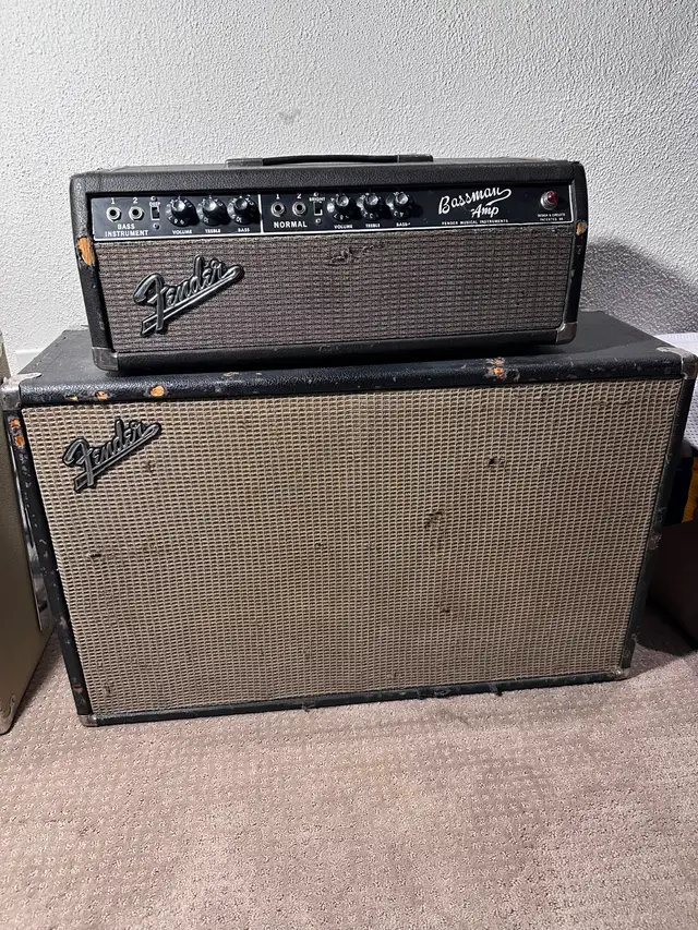 Sell separately: Fender Bassman Head/2x12 Cabinet in Amps & Pedals in Edmonton - Image 2