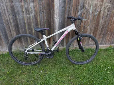 teen/women's bike, View more