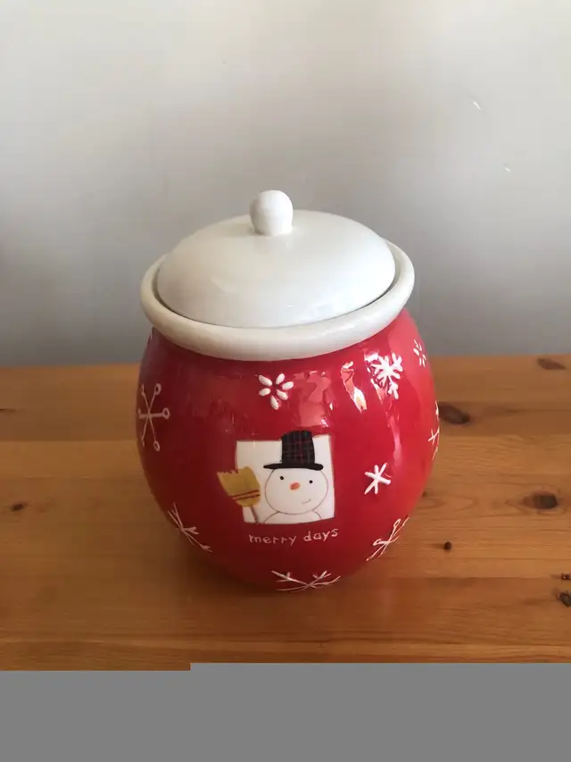 Hallmark Xmas Cookie Jar64313485870211121