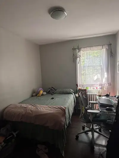 ONE BEDROOM IN A SHARED 2BD 1BTH UNIT IN THE HEART OF THE ANNEX