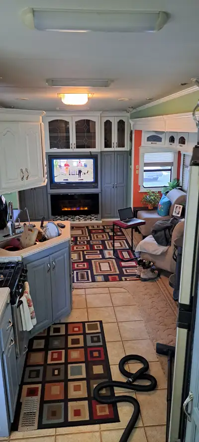 2007 Escalade by KZ, 3 slide-outs ,generator, stainless steel fridge, built-in vacuum, 12 gallon wat...