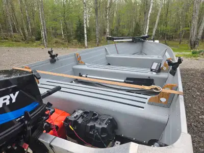 Smoker Craft 14’ Fishing Boat + 2008 Mercury 25hp Sea Pro – Excellent Condition Very clean and relia...