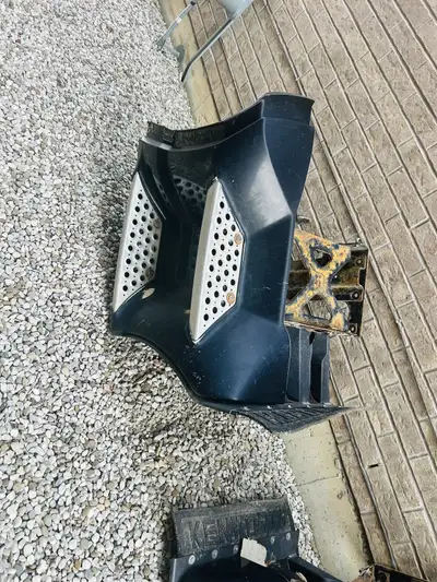 Kenworth t660 rear footstep both side price 750$. Please any questions text me . No damged . Full as...