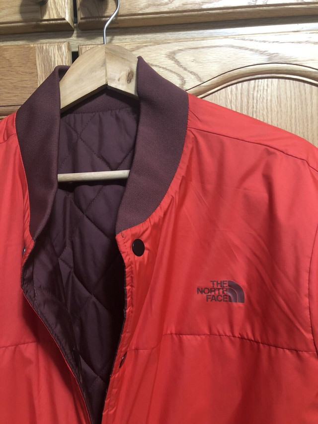 North face reversible jacket size: Medium in Men's in City of Toronto - Image 4