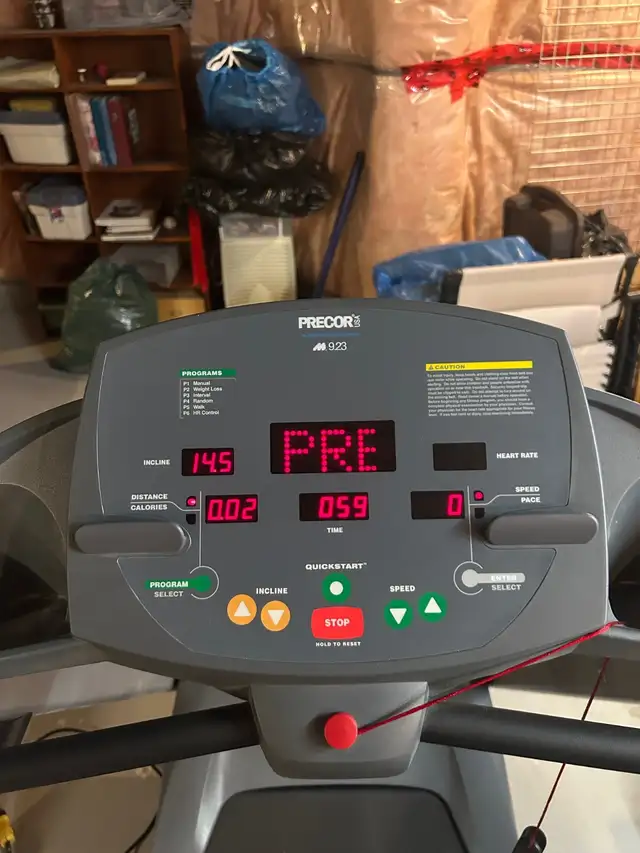 Treadmill in Exercise Equipment in Mississauga / Peel Region - Image 4
