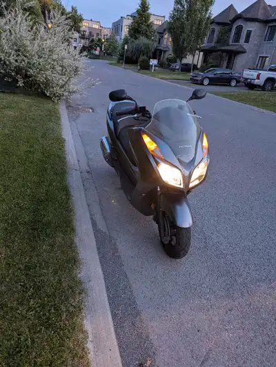 -NSS300 Forza, with ABS -Milage 10,569 KM -New battery -Bought new in 2017 from Honda Kanata but the...