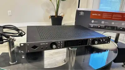 Universal Audio Apollo x6 Thunderbolt 3 Audio Interface, View more