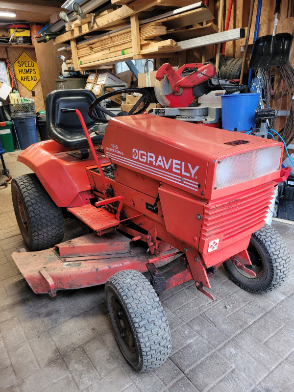 Gravely 16G Lawn Tractor in Heavy Equipment in Peterborough - Image 3