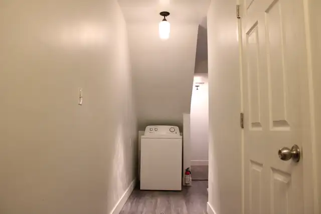 Kits Furnished 1st Floor 3BR Unit Near UBC/Downtown Express Bus in Long Term Rentals in Vancouver - Image 6
