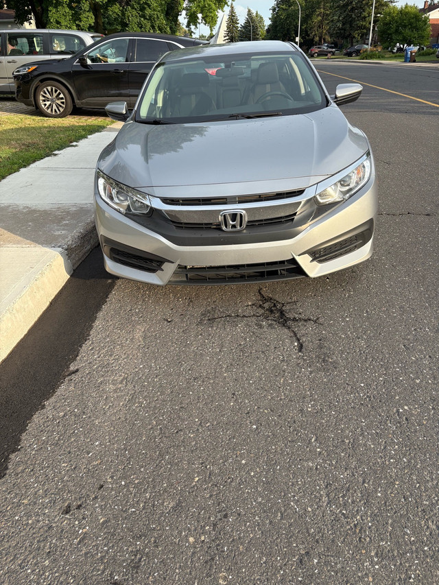 Honda Civic 2018 LX. 77000 km LX dans Autos et camions  à Ville de Montréal