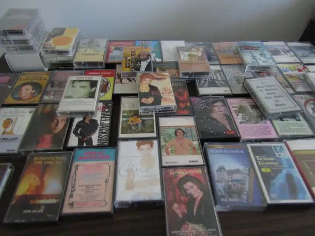 cassettes in Other in Québec City - Image 2