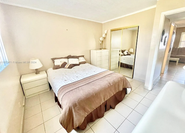 Hollywood, FLA 2 BDRM Condo for rent  $1750 per month in Florida in Canada - Image 8