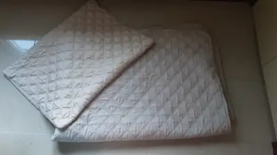 Couvre lit et couvre oreiller, View more