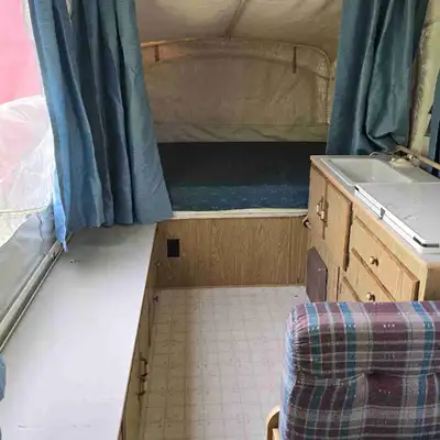 Great tent trailer...2 owners well taken care of. New tires, new propane tank, electric breaks I thi...