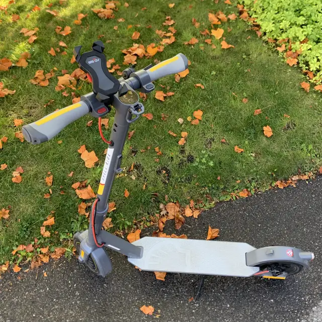 Shell Ride 5S Electric Scooter in Scooters & Pocket Bikes in Oakville / Halton Region - Image 4