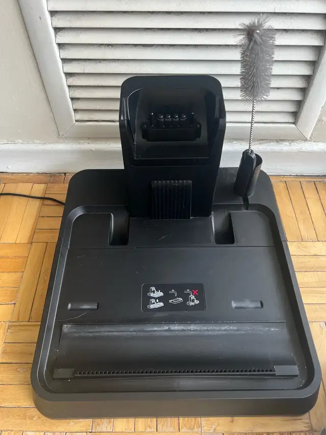 Cordless wet & dry vacuum in Vacuums in Ottawa - Image 4