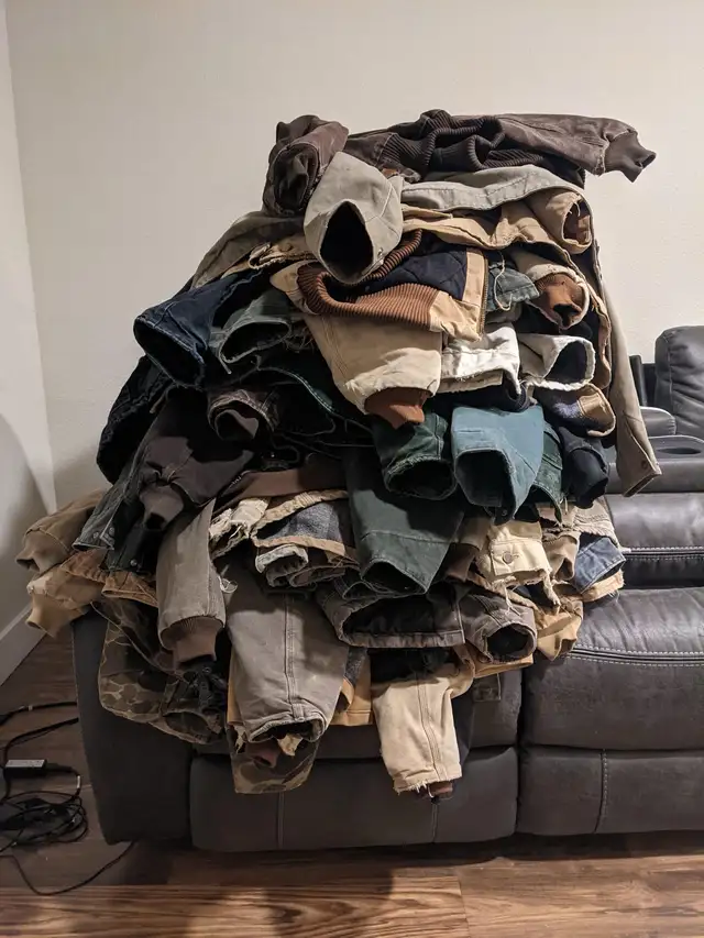 Looking for Carhartt Jackets in Men's in Edmonton - Image 2