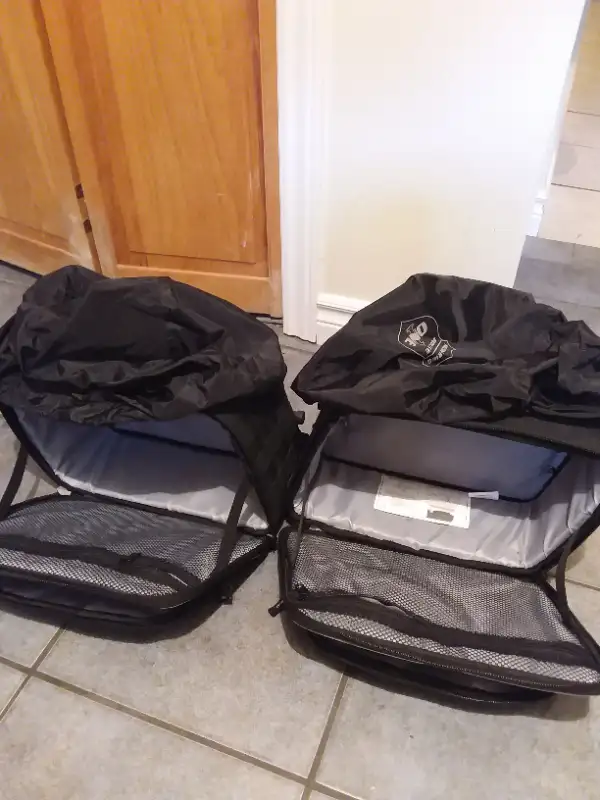 Ultramax Motorcycle Saddlebags  Can  be used as  bike bag in Road in Kitchener / Waterloo - Image 4