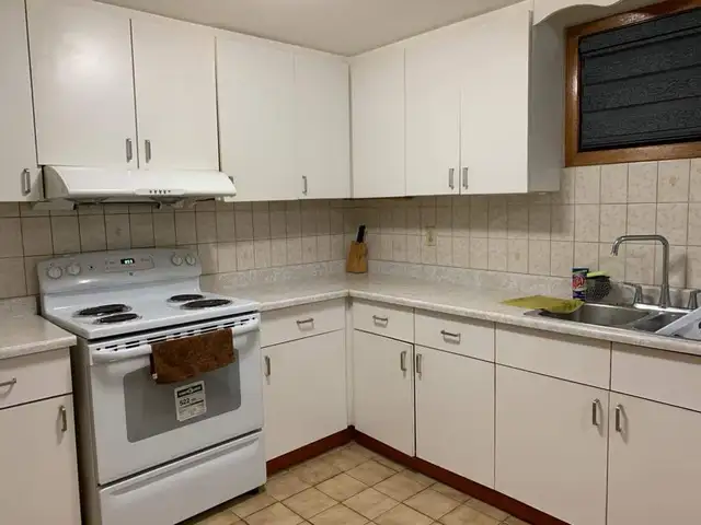 Room for Rent in Room Rentals & Roommates in Mississauga / Peel Region - Image 3