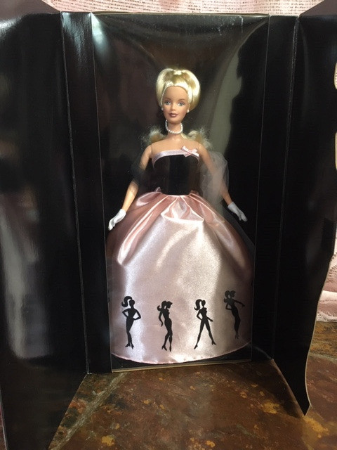 BARBIE - TIMELESS SILHOUETTE Doll NRFB in Arts & Collectibles in St. Albert