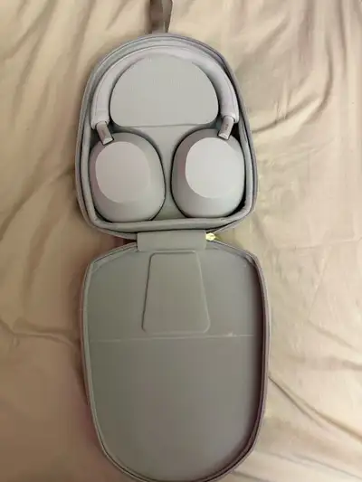 Brand new pair of Sony XM5’s, I received it as a gift but I find using my AirPods more comfortable a...