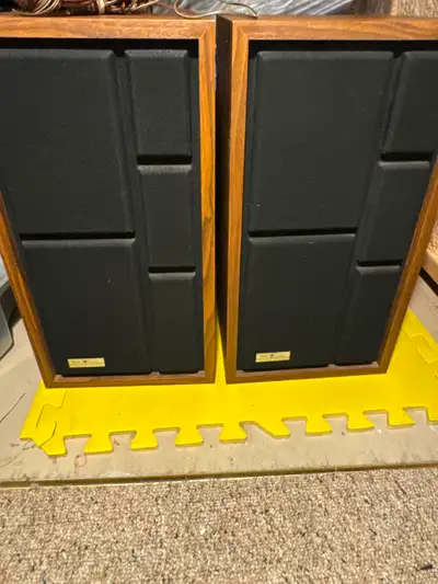 Sears Vintage Speakers Model 28020, View more
