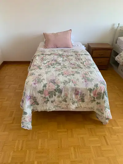 Single bed, View more