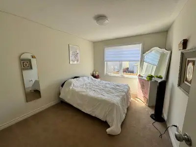 Room for rent in Barrhaven near Nepean Woods, 900$ All Inclusive. 3Bed, 3.5 Bath, private yard. :) R...