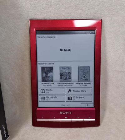 Sony PRS-T1 6" Digital eReader Touchscreen eInk 2GB WiFi Red Works great With charger