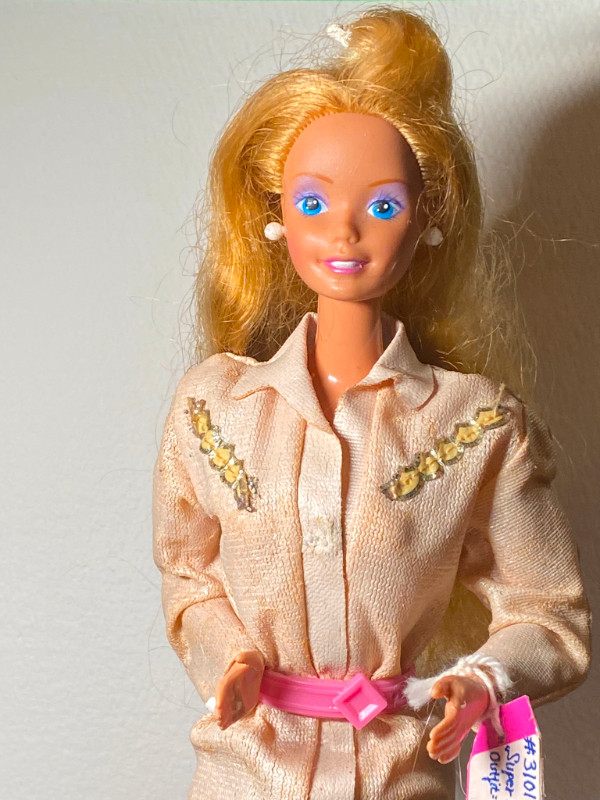 Vintage 1986  Mattel # 3101 Barbie Doll #56 in Arts & Collectibles in Vancouver - Image 2