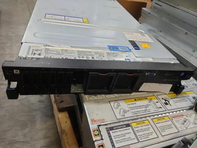 IBM SAN Controller 2145-DH8 2x E5-2650v2 No Ram535727053682790407