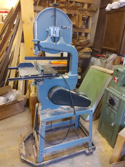 Delta Band Saw 14" Heavy Duty Model# 28-245 With Floor Dolley 115V (Pick-Up Only in Kaladar ONT ) $5...