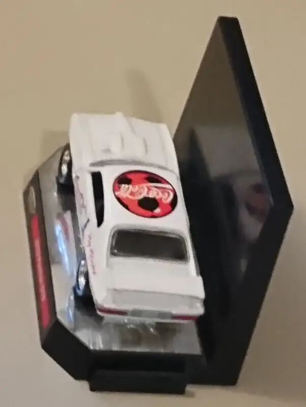 Vintage MATCHBOX Collectibles 1970 Pontiac GTO - Coca Cola Car in Arts & Collectibles in Oshawa / Durham Region - Image 4