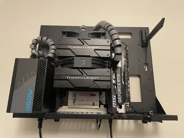 Newly Built Custom Wall-Mounted Intel Ultra 7 + RTX 5060 PC64236049631619124