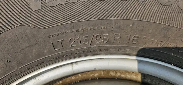 Sprinter  3500 Tires and Rims in Tires & Rims in Regina - Image 3