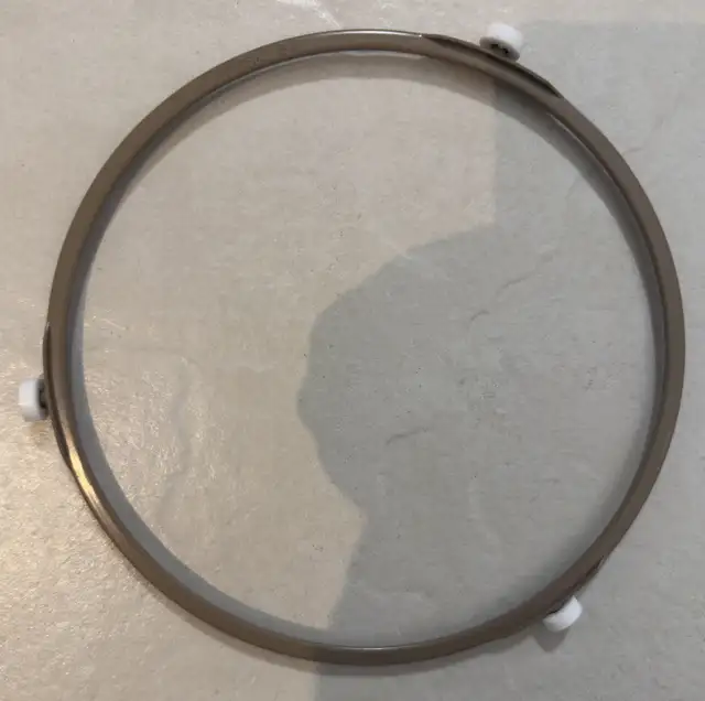 Microwave turntable in Microwaves & Cookers in Mississauga / Peel Region - Image 3