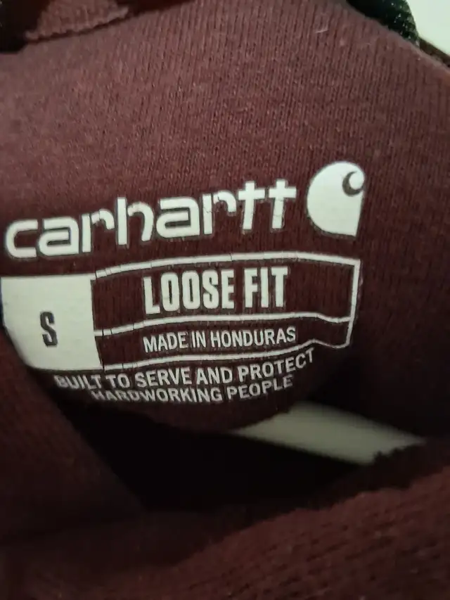 Men's Loose Fit Carhartt Hoodie (Port) in Men's in City of Toronto - Image 4