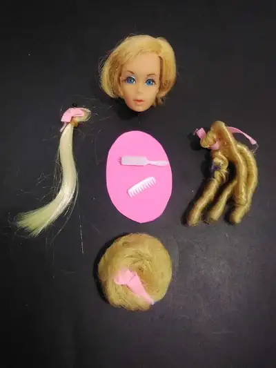 《 1967 Barbie Hair Fair Set 》, View more