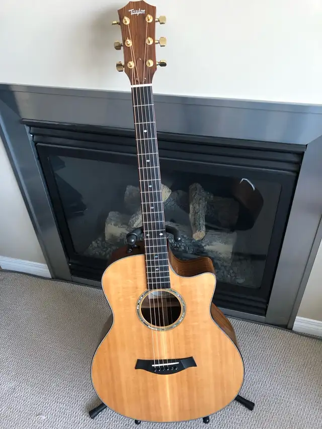 Taylor Baritone 6 in Guitars in Calgary - Image 2