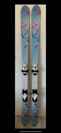 Skis - 58 cm length - Blue w pattern
