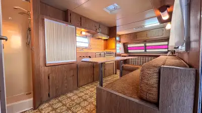 Immaculate condition! Beautiful, cozy, unique camper. Everything works properly. Plenty storage Floo...